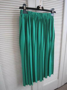 クローゼット整理！LUTZ HUELLE FRANCE製 100%polyester PLEATED SKIRT F36（38前後）試着のみ未使用