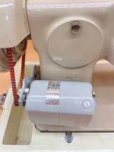 E19〔通電確認済〕SINGER 192U ミシン　手芸　ハンドクラフト_画像8