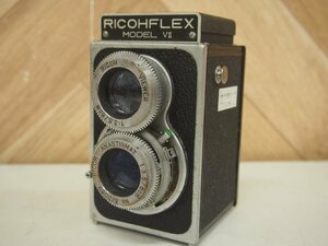 ☆【1K0522-44】 RICOHFLEX リコーフレックス 二眼レフカメラ　フィルムカメラ ⅤⅡ 1:3.5/8cm ジャンク