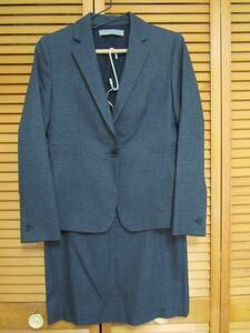 美品　ANNE KLEIN アンクライン　シンプルなジャケット・スカートスーツ　９・１１