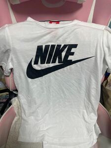 ナイキ NIKE Tシャツ 半袖 半袖Tシャツ ホワイト ロゴ ブラック ロゴTシャツ 古着