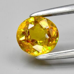 No.487 スフェーン 約0.69ct 約5mm×5mm マダガスカル産