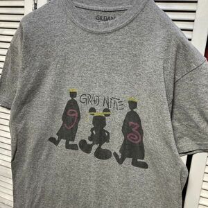 AGGE 1スタ グレー Tシャツ グラッドナイト GRADNIGHT ミッキー ディズニー 90s 00s ビンテージ 古着 ベール 卸 仕入れ