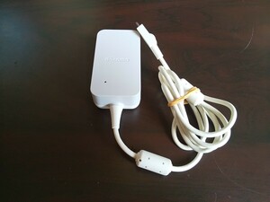 クリーニング済み ドコモ純正品 ACアダプタ05 急速充電対応 ／スマホUSB充電器 ／ MicroUSB Type-B（Bタイプ） 