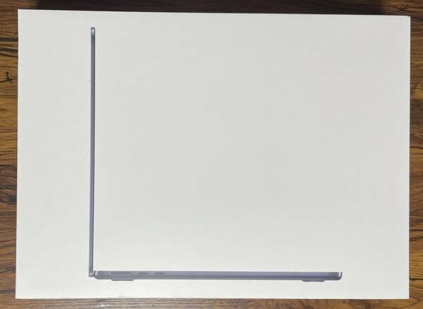 MacBook Air ミッドナイト ［MLY33J/A］ 256GB M2 13-inch 2022モデル　中古