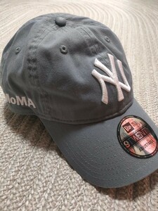 新品 未使用 NEW ERA MOMA 別注 ヤンキース スナップバック キャップ グレー ニューエラ フリーサイズ 帽子 モマ 男女兼用