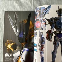 ■特撮雑誌・宇宙船■創刊４０周年！記念号第１弾■SSSS.GRIDMAN・仮面ライダーサウザー特大ポスター■_画像7