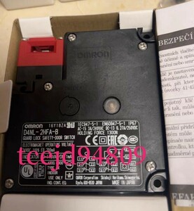 新品　OMRON/オムロン 　D4NL-2HFA-B　小形電磁ロック セーフティドアスイッチ　 保証付き　