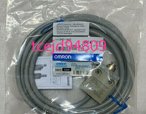 新品　OMRON/オムロン 　 D4C-1402　小型セーフティ スイッチ 　保証付き
