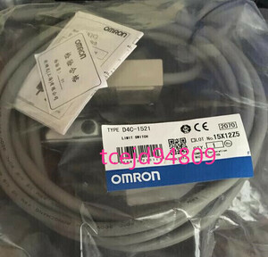 新品　OMRON/オムロン　D4C-1521　小形リミットスイッチ