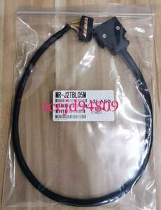 新品　MITSUBISHI/三菱電機 MR-TB20　端子台 用ケーブル　MR-J2TBL05M　長さ0.5m