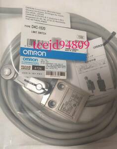 新品　OMRON/オムロン 　D4C-1520　小形リミットスイッチ 　保証付き　