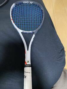 YONEX