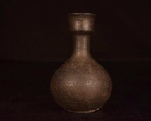 T738 【泉美】 中国新石器時代黒陶 花瓶 花入 花生 花器 木箱入_画像2