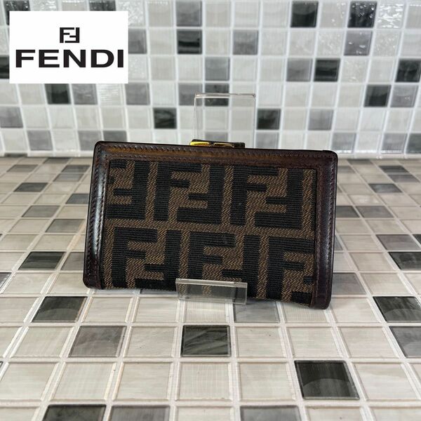 FENDI フェンディ がま口財布 二つ折り財布　ズッカ　4