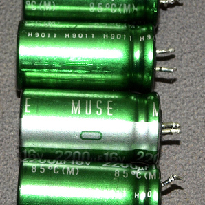 ニチコン MUSE 2200μF 16V 85℃ (M) ４個 中古 の画像4