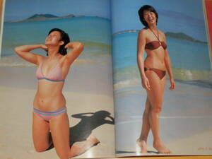  photoalbum Yamaguchi Momoe . approximately *.. memory number permanent preservation version swimsuit performance movie * tv. materials also becomes 1980 year regular price 1980 jpy 
