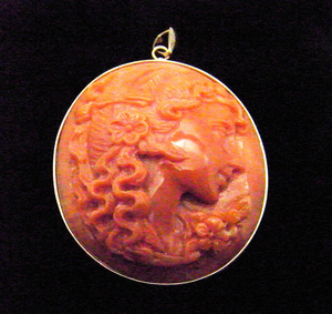 [Takemasa Taine] Tosa Coral Sculpture Cameo/K18/Oval/Antique