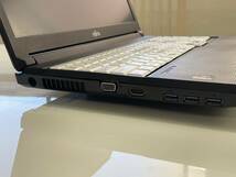 ■ジャンク品 FUJITSU /LIFEBOOK A5510/ Corei3-10110U■■_画像5