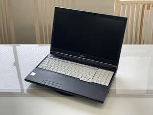 ■ジャンク品 FUJITSU LIFEBOOK A5510/Core i5 第10世代■