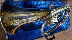  beautiful goods Yamaha YEP211 front bell euphonium .. is up light bell burr ton horn 
