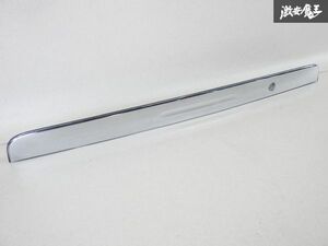 程度良好！！ トヨタ 純正 200 200系 ハイエース 1型 2型 前期 リア ガーニッシュ フィニッシャー メッキ 76801-26210 即納 棚19B