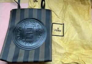 FENDI フェンディ　トートバッグ B023