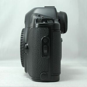 Canon EOS-1 35mm SLR Film Camera Body Only SN172368の画像2