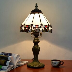 新品●ティファニー ランプ 照明 ステンドランプ ステンドグラス アンティーク 花柄 レトロ 家具 置物 飾り物 豪 卓上デスクテーブの画像2