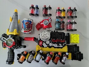 仮面ライダービルド　変身ベルト　DXビルドドライバーセット