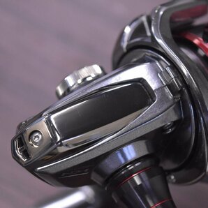 【程度良好美品☆1スタ】シマノ ストラディック CI4+ 2500HGS SHIMANO STRADIC スピニングリール ブラックバス エギング等に（CKN_O1）の画像8