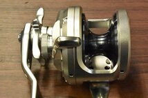 【程度良好美品①】シマノ 17 オシアジガー 2001NRHG SHIMANO OCEA JIGGER 左巻き ベイトリール ジギング（CKN_O1）_画像7