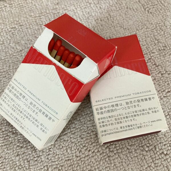 marlboro マッチ 2箱 未開封と開封済 赤マル 煙草