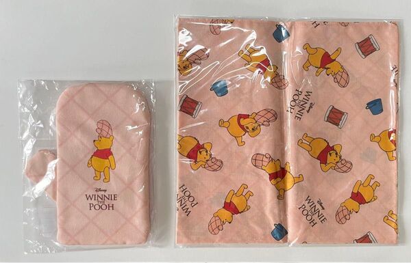 新品ディズニー くまのプーさんハンカチ&ポーチ