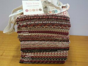 USA コットン French General フレンチジェネラル Moda 生地 Petite Prints Fat Quarter Bundle 30枚 18”x22 23-11-527