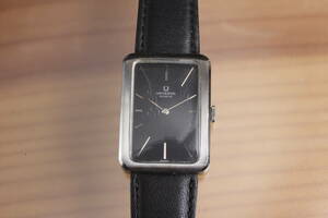  tube 27039ruUNIVERSAL GENEVE universal june-b square hand winding 