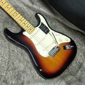 Fender Player Plus Stratocaster MN 3-Color Sunburst