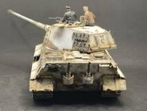 タミヤ 1/35 ドイツ陸軍 重戦車 キングタイガー ヘンシェル砲塔 アルデンヌ戦線冬季迷彩［完成品］_画像6