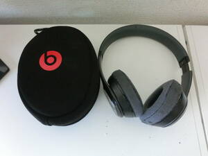 中古品 保管品 Beats by Dr.Dre beats solo2 ビーツ ヘッドホン ワイヤレス 折りたたみ ブラック/激安1円スタート