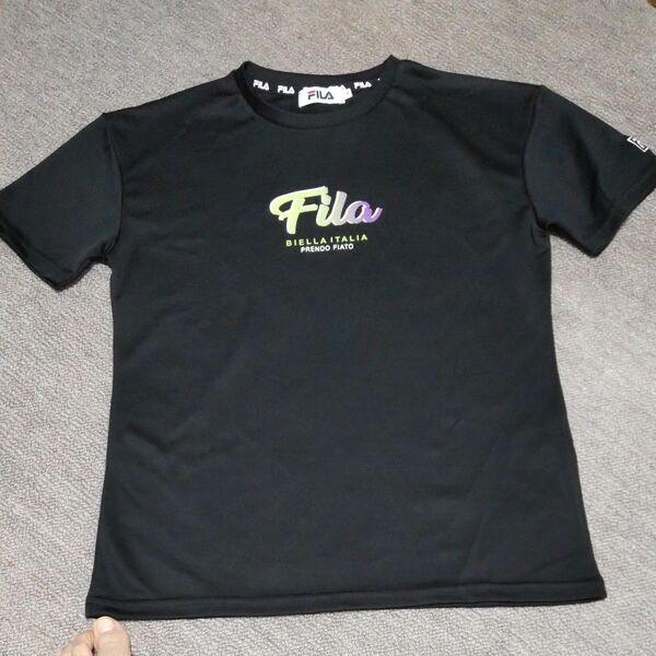 未使用Fila半袖Tシャツ 