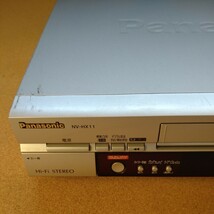 Panasonic Hi-Fi STEREO NV-HX11 VHSビデオデッキ 2002年製 通電確認 USED品 現状渡し パナソニック VHS ビデオデッキ_画像3
