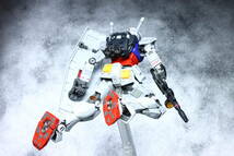 【塗装済完成品】バンダイ　MG 1/100 RX-78-2 ガンダムVer.3.0　機動戦士ガンダム_画像7