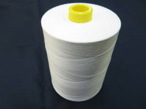 売れてます 生成り (白色) 10000ｍ 新品 F-02 ミシン糸 60番 スパン 業務用 お得用 白 日本製 手縫い 糸 オーバーロック 大巻き 大巻 安い
