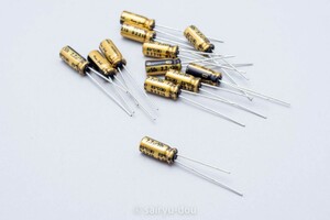 ニチコンFG（ファインゴールド）50V／2.2μF　アルミ電解コンデンサ　新品12個セットA