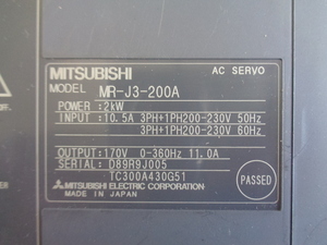 *MITSUBISHI* Mitsubishi Electric производства *AC SERVO*AC servo Driver ( servo секвенсор ) MR-J3-200A(2kW*2000W)* servo motor 