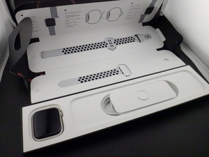 【ジャンク】訳あり品　Apple　Watch７　アップルウォッチ　シリーズ７　４５ｍｍ　GPS+セルラーモデル　A2478　MKL43J/A　