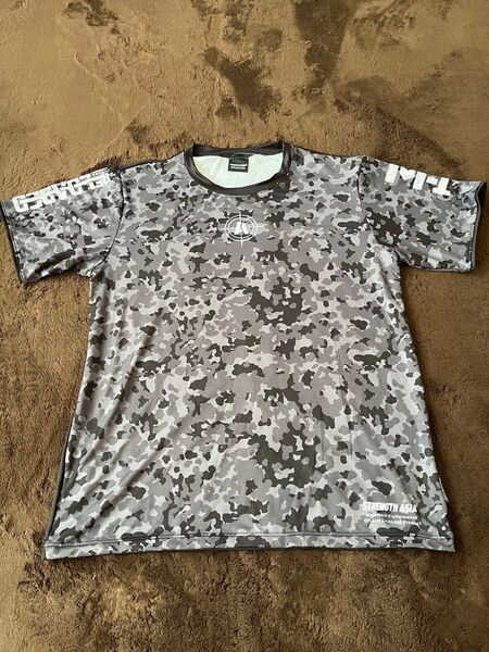 美品 Arsenal Strength コンペティションTシャツ Mサイズ(定価11,900円)