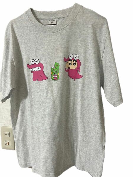 クレヨンしんちゃん Tシャツ　サイズＬ