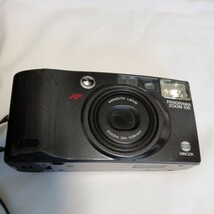 PANORAMA ZOOM　105 フィルムカメラ MINOLTA。作動不明、ジャンクかも、電池3Vと2本分で、高いので、不要。配送料無料。_画像1