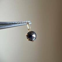 【タイムセール☆】 K18 天然ブラックダイヤモンド 0.30ct ペンダントトップ　black diamond 地金チャーム　diamond　チャーム_画像2